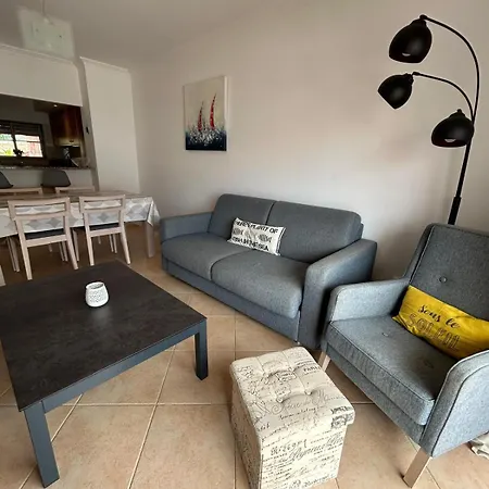 Central, Bem Equipado E Confortavel A Passos Da Da Apartment *