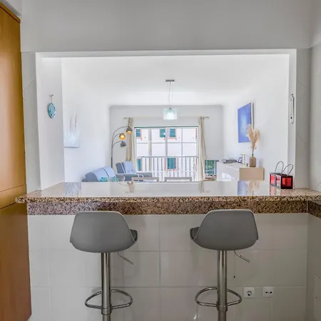 Apartment Central, Bem Equipado E Confortavel A Passos Da Da Praia Da Luz
