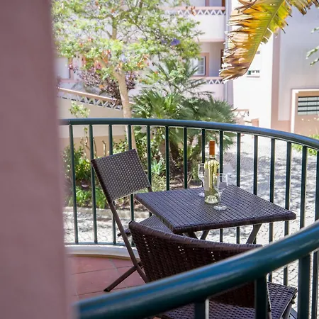 Apartment Central, Bem Equipado E Confortavel A Passos Da Da Praia Da Luz